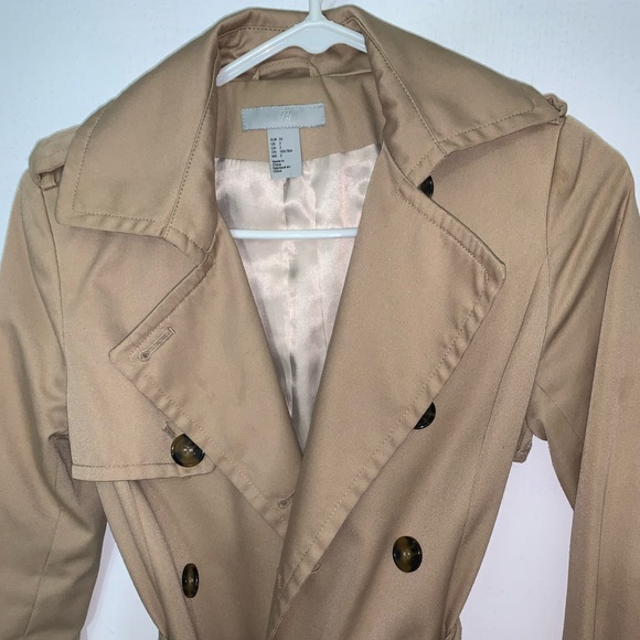 Beautiful trench coat - Picture 5 of 6